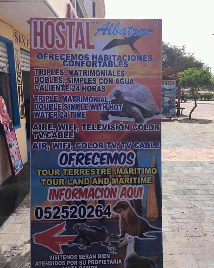 Hostal Albatros San Cristóbal エクステリア 写真